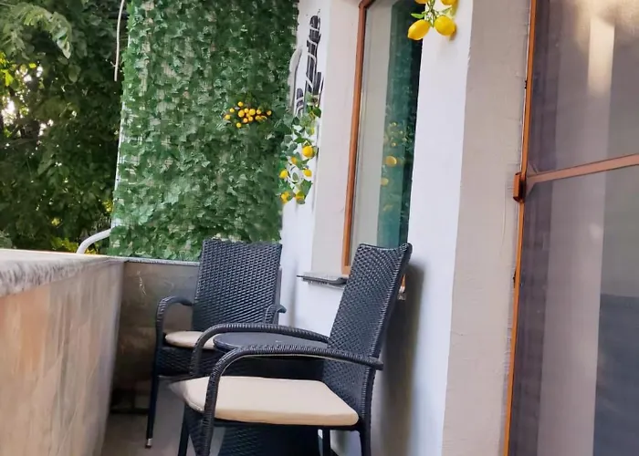 Lemon Breeze アパート コンスタンツァ